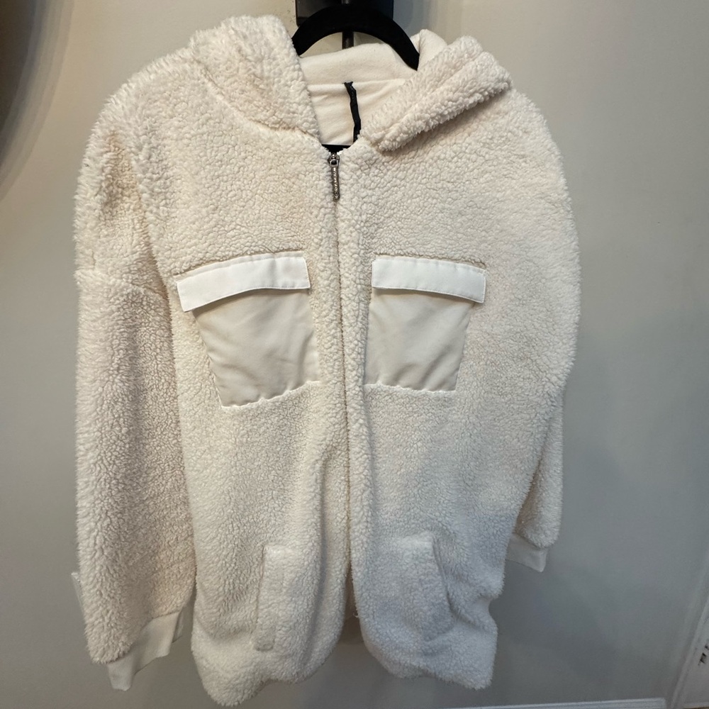 Cozy Gaiam Cream Sherpa Jacket